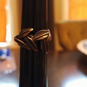 Handmade sterling silver leaves ring